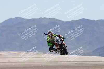 media/Oct-13-2025-Moto Forza (Mon) [[a66d839500]]/3-B Group/Session 4 (Turn 9)/
